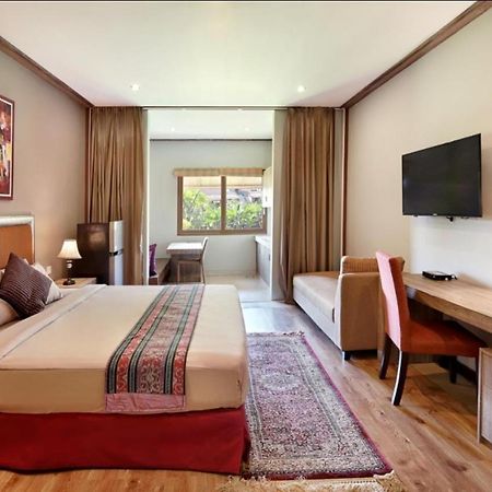 Puri Sabina Bed & Breakfast Jimbaran Buitenkant foto
