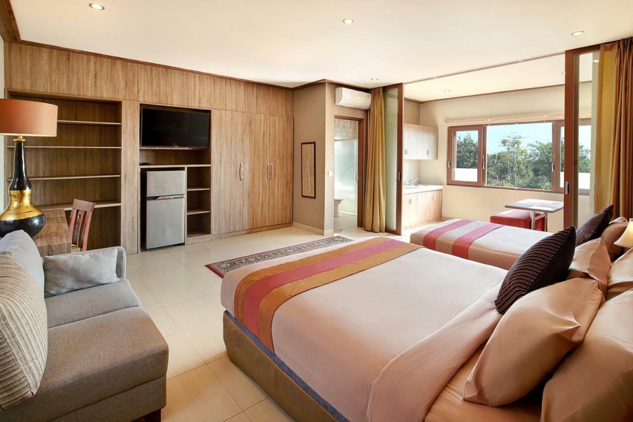Puri Sabina Bed & Breakfast Jimbaran Buitenkant foto