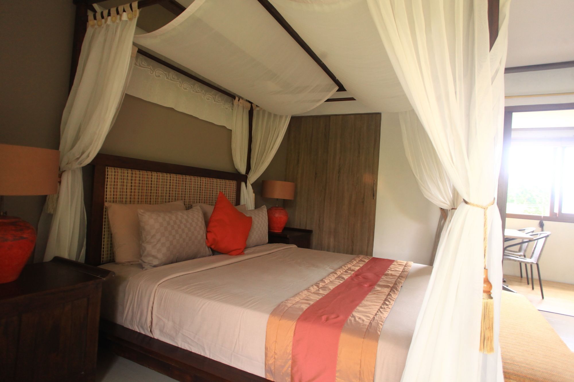 Puri Sabina Bed & Breakfast Jimbaran Buitenkant foto