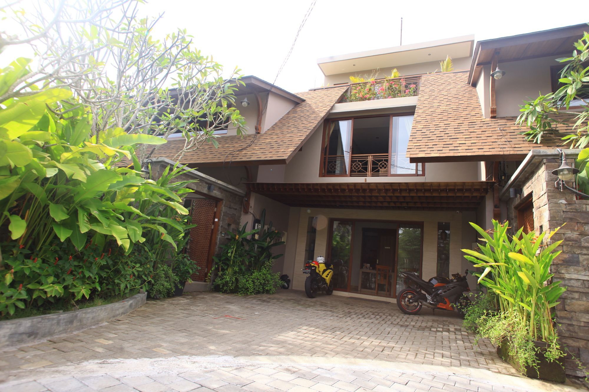 Puri Sabina Bed & Breakfast Jimbaran Buitenkant foto